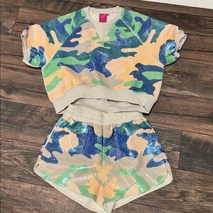 Queen of sparkles camo set shorts and top NWOT Xs unicorn!